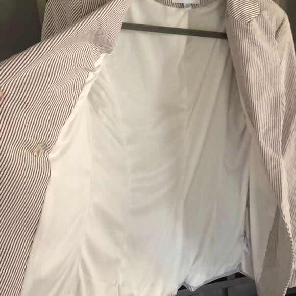 Maison D'Amelie Paris Brown pinstripe double breasted blazer with stretch size X - Picture 2 of 6